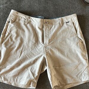7 Diamonds Tan Flat Front Shorts Casual Style. BRAND NEW